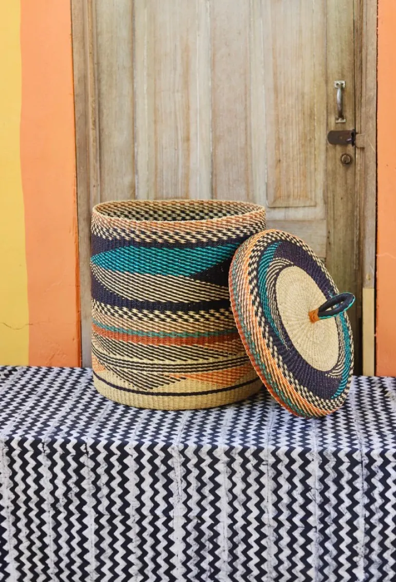 Laundry Basket with Lid (Large) by Rahinatu Akelsiyine