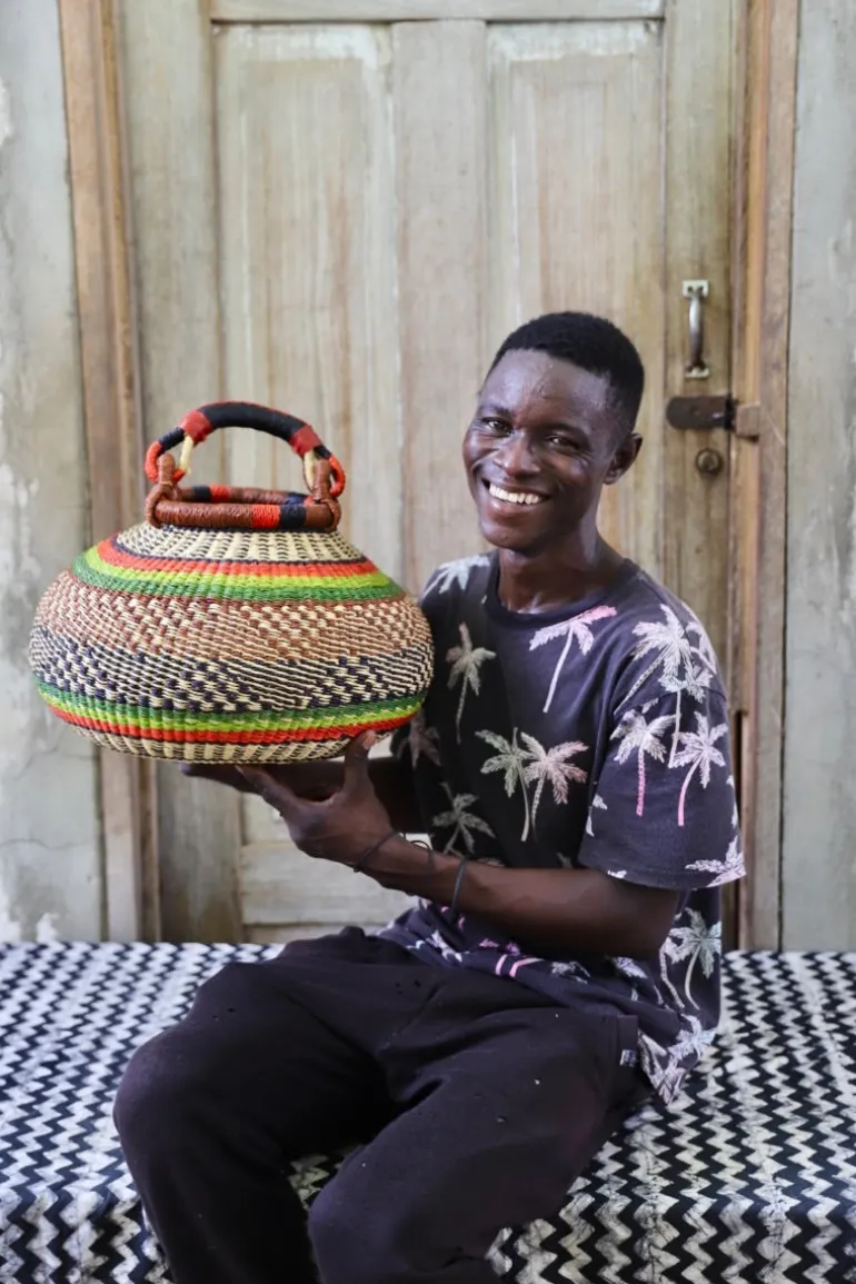 Pot Basket (Medium) by Ayine Atibillah