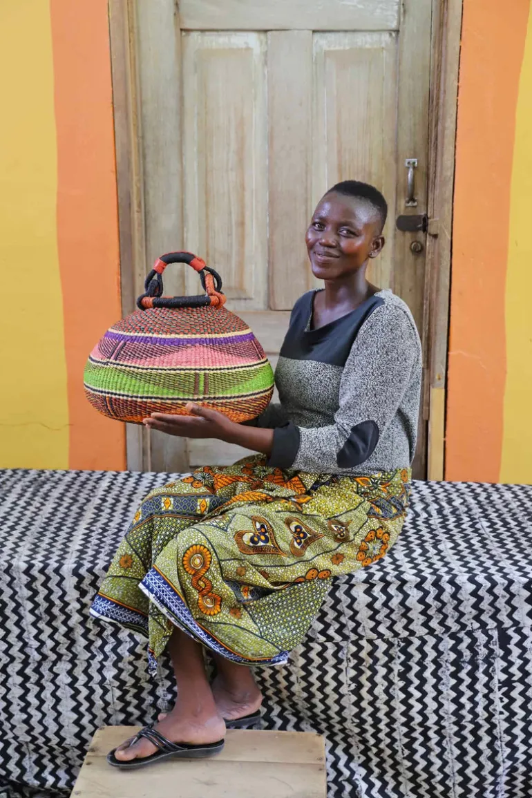 Pot Basket (Medium) by Nyaabire Gifty